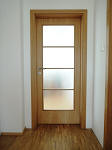 Interiérové dveře a obložková zárubeň, Dveře Horizont H4, přírodní dýha dýha Dub, sklo Screen, příčka 22 mm