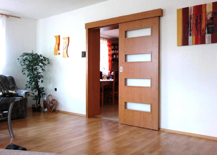 m-dveře  kvalitní interiérové dveře a obložkové zárubně